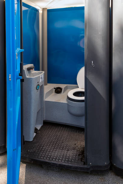 Best Portable bathroom rental  in Hillview, KY